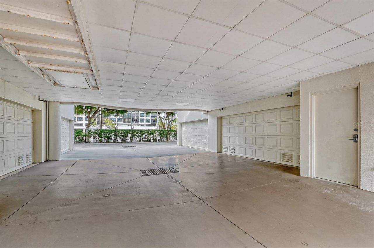 128 Golden Gate Point, Unit 901B, Sarasota, FL 34236 Photo