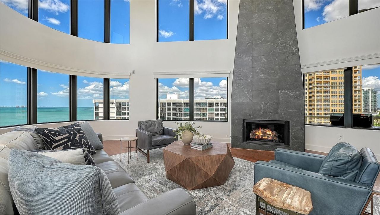 128 Golden Gate Point, Unit 901B, Sarasota, FL 34236 Photo