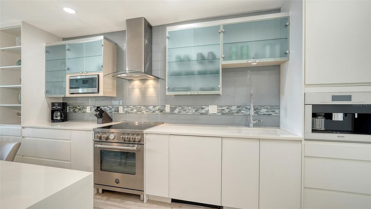 1932 Harbourside Drive, Unit 244, Longboat Key, FL 34228 Photo