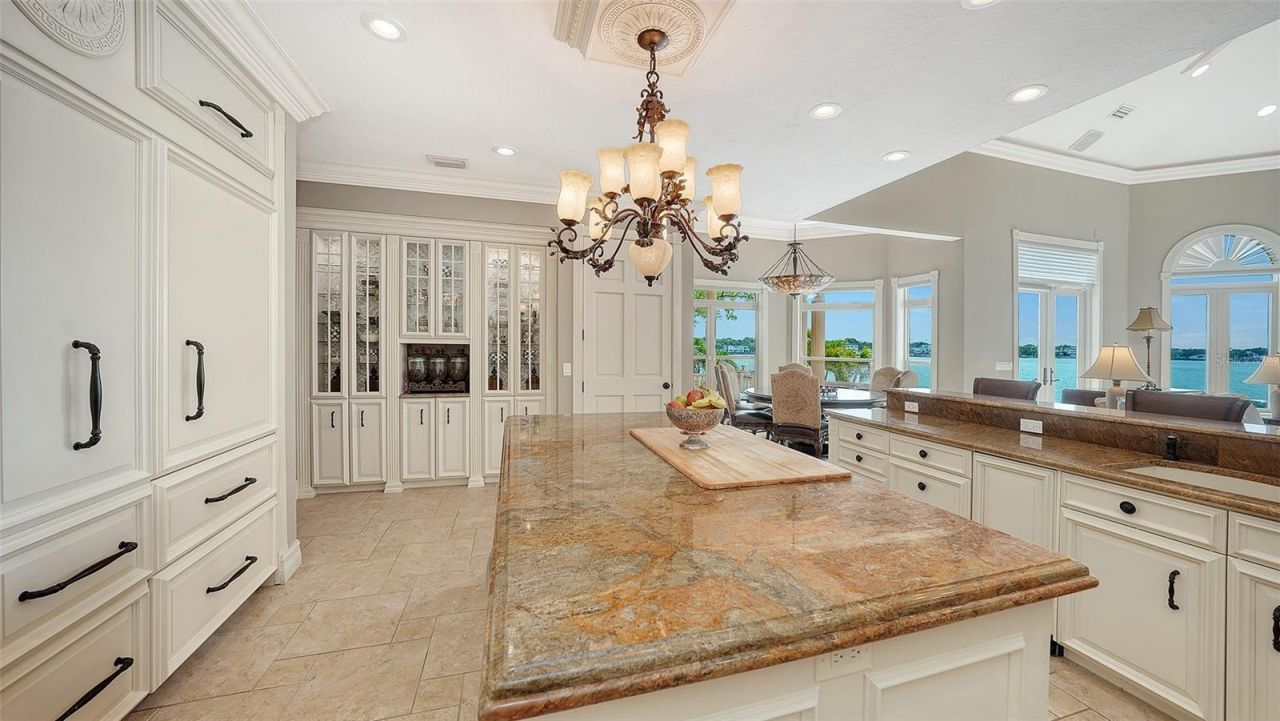 1240 Hillview Drive, Sarasota, FL 34239 Photo