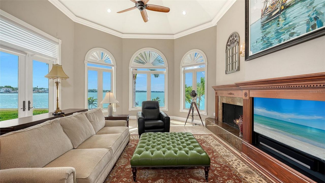 1240 Hillview Drive, Sarasota, FL 34239 Photo