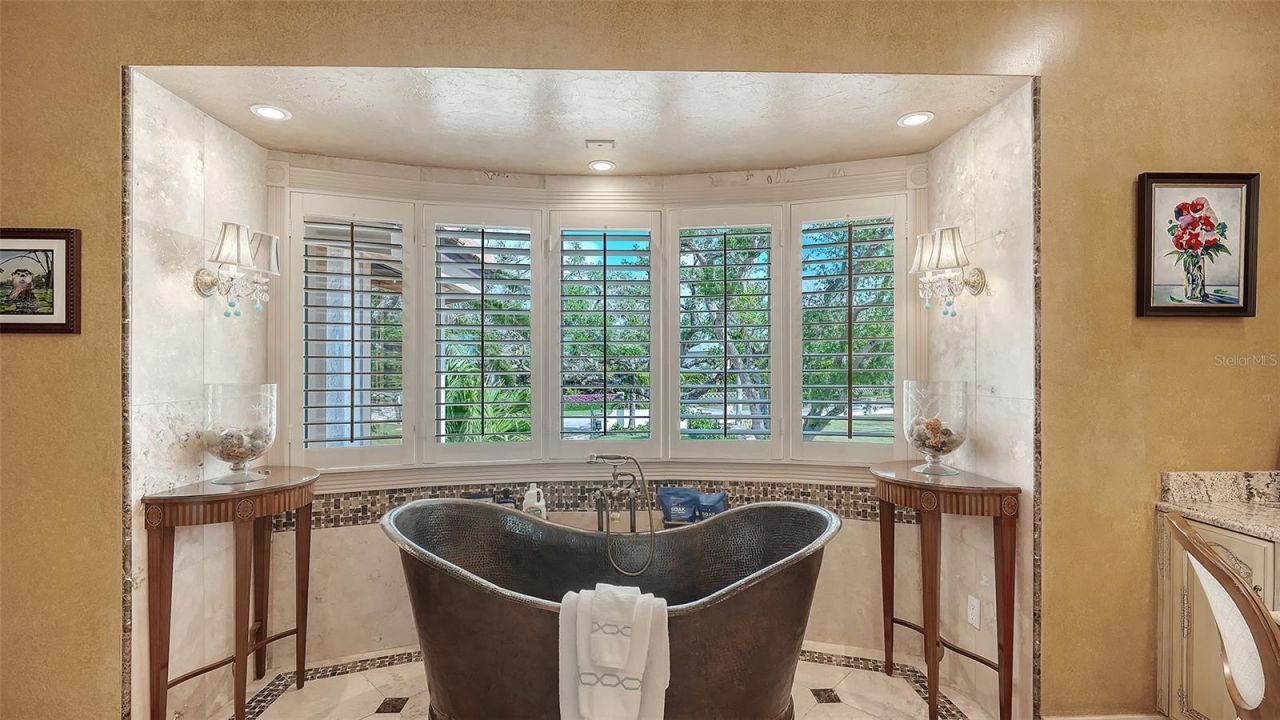 1240 Hillview Drive, Sarasota, FL 34239 Photo