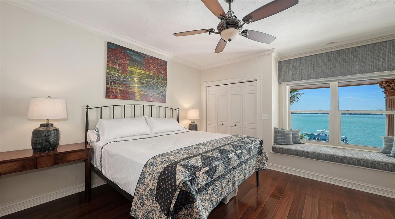 1240 Hillview Drive, Sarasota, FL 34239 Photo