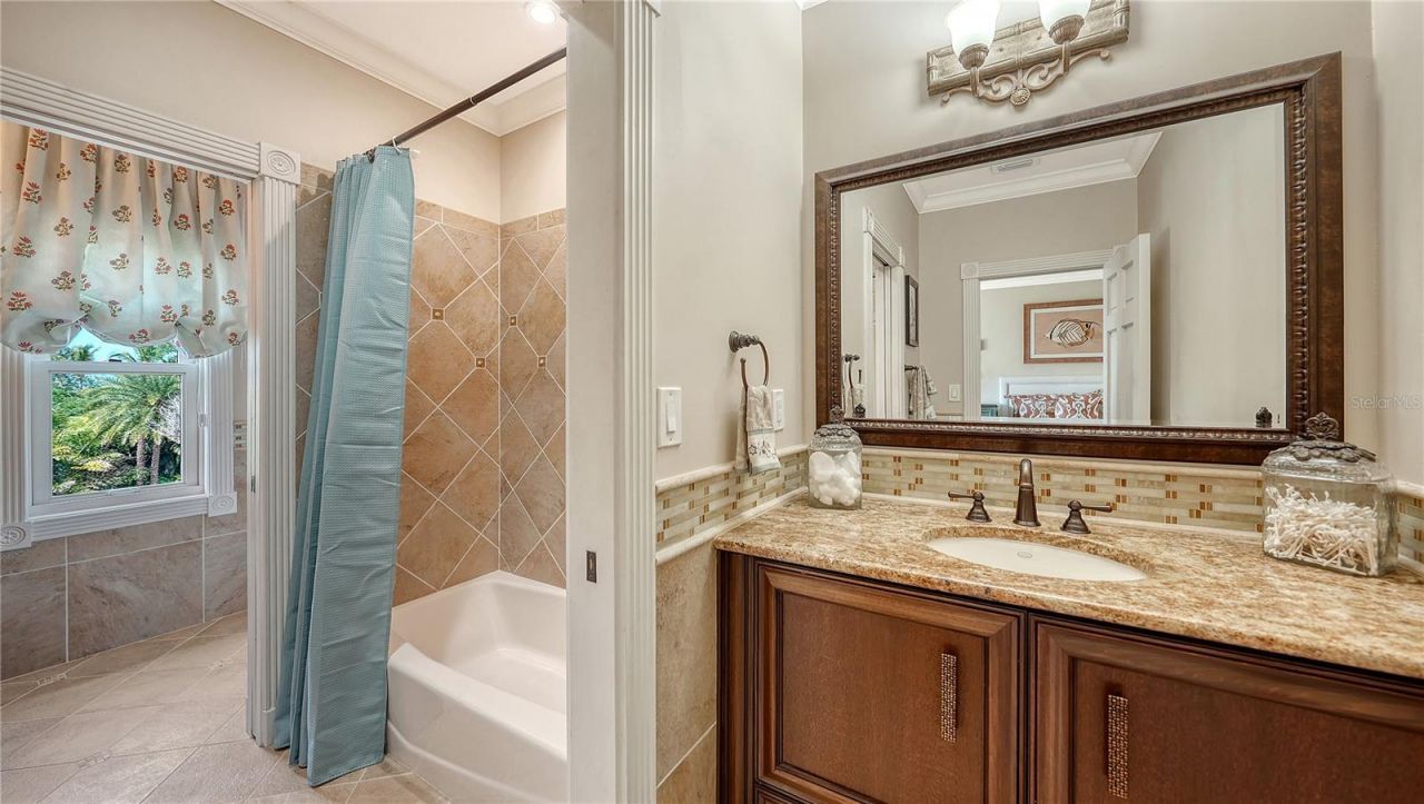 1240 Hillview Drive, Sarasota, FL 34239 Photo