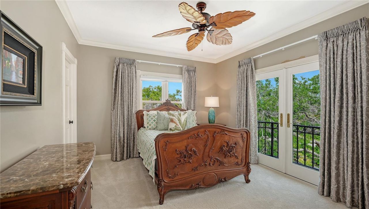 1240 Hillview Drive, Sarasota, FL 34239 Photo