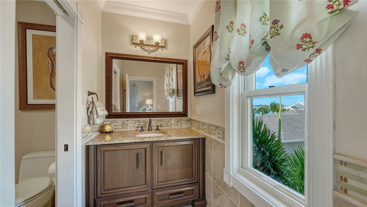 1240 Hillview Drive, Sarasota, FL 34239 Photo