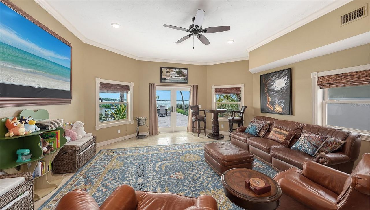 1240 Hillview Drive, Sarasota, FL 34239 Photo
