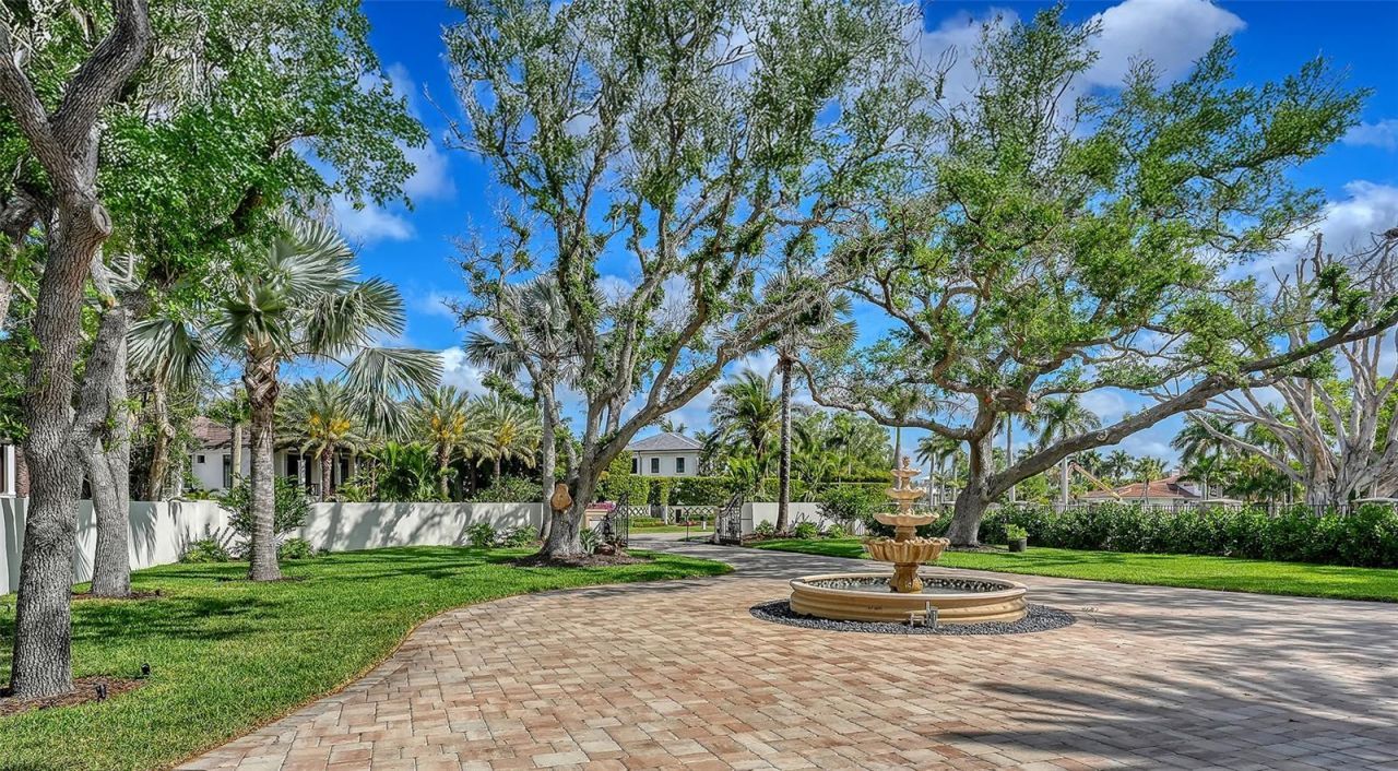 1240 Hillview Drive, Sarasota, FL 34239 Photo