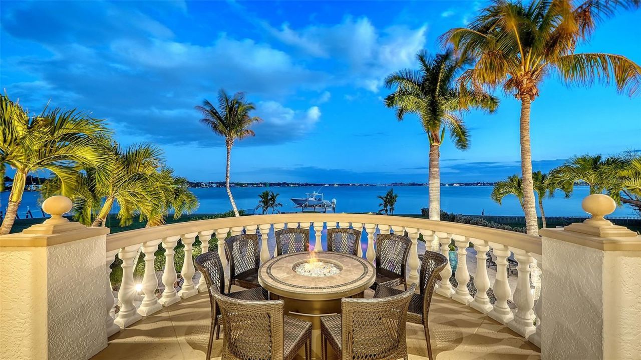 1240 Hillview Drive, Sarasota, FL 34239 Photo