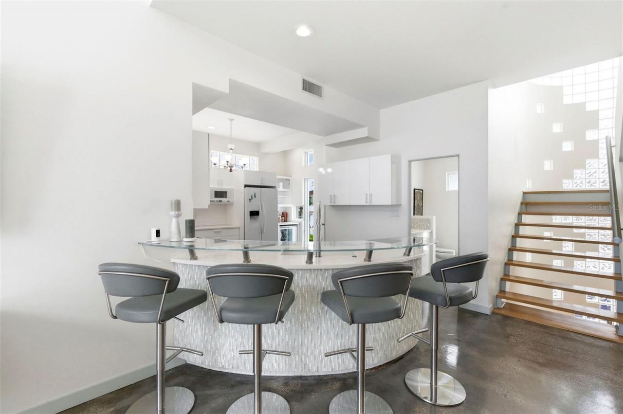 8680 W Gulf Boulevard, Treasure Island, FL 33706 Photo