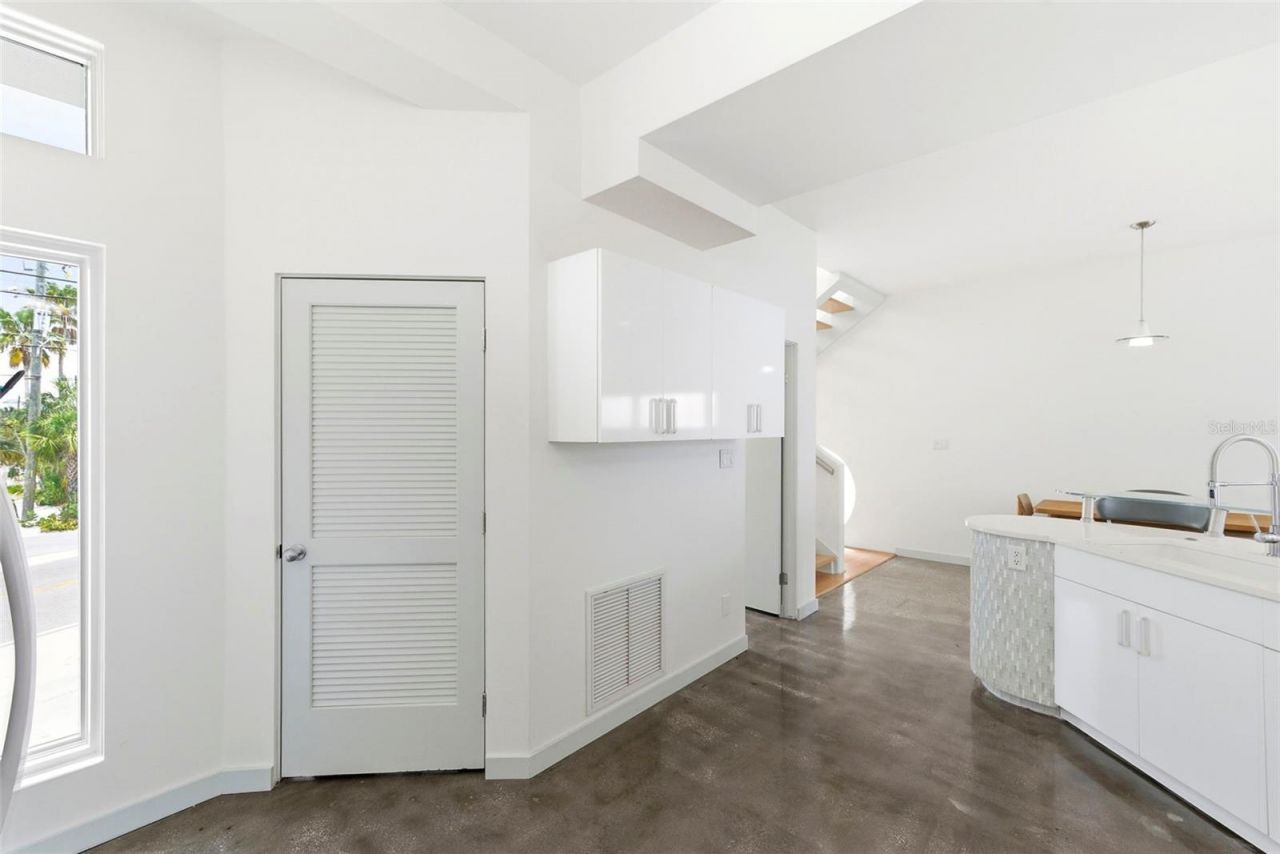 8680 W Gulf Boulevard, Treasure Island, FL 33706 Photo