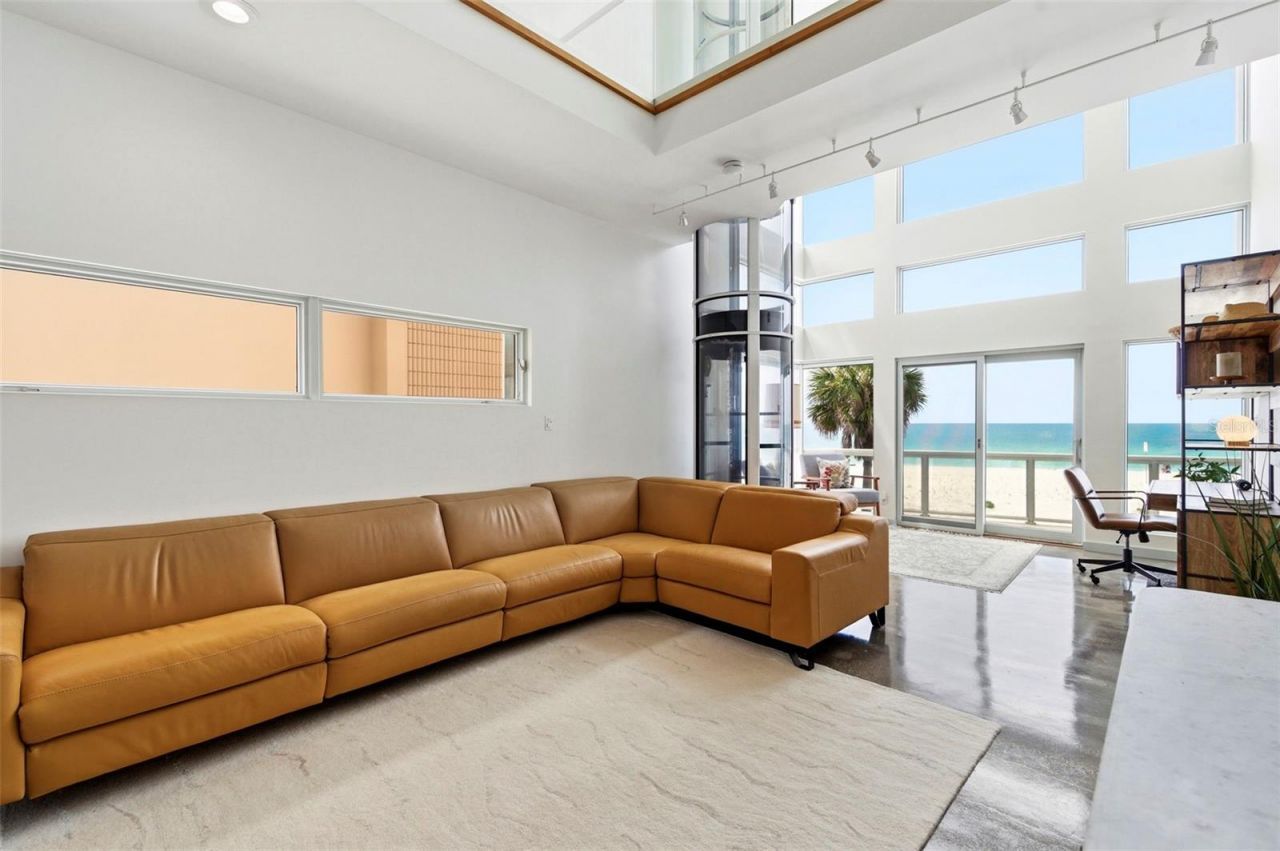 8680 W Gulf Boulevard, Treasure Island, FL 33706 Photo