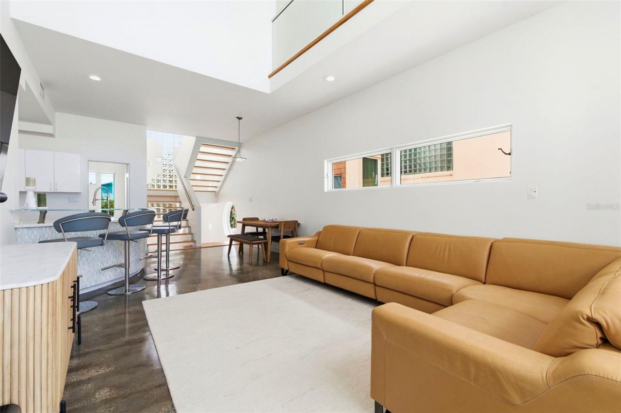 8680 W Gulf Boulevard, Treasure Island, FL 33706 Photo