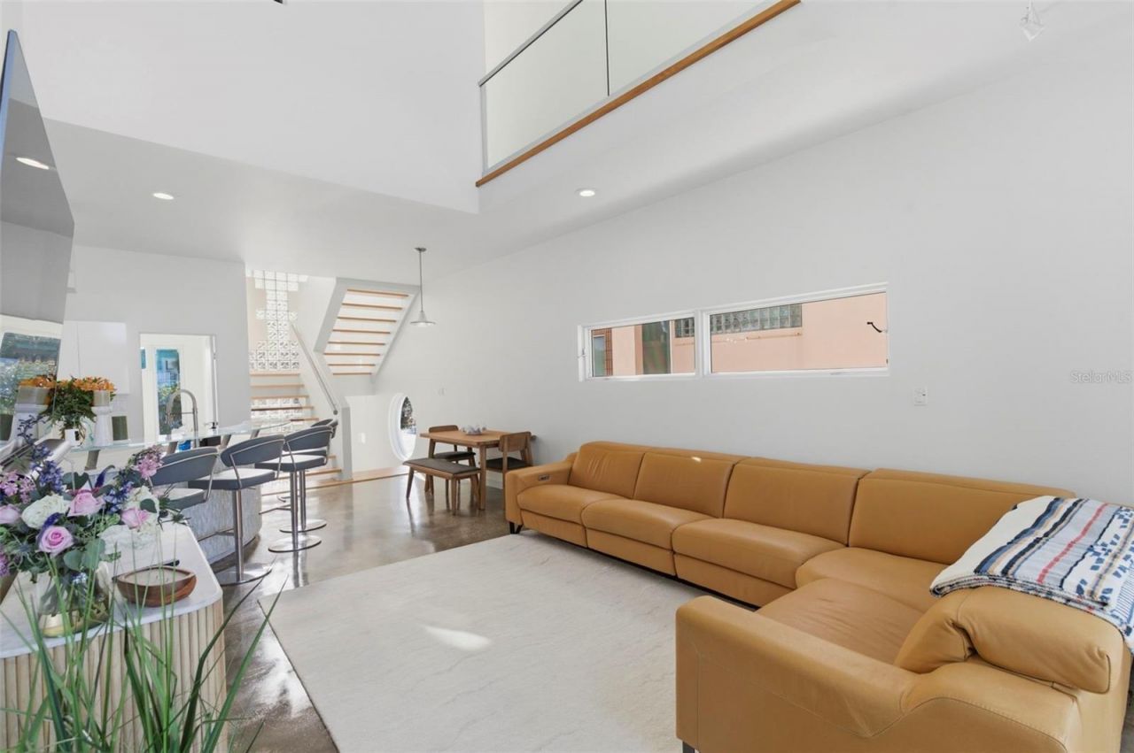 8680 W Gulf Boulevard, Treasure Island, FL 33706 Photo