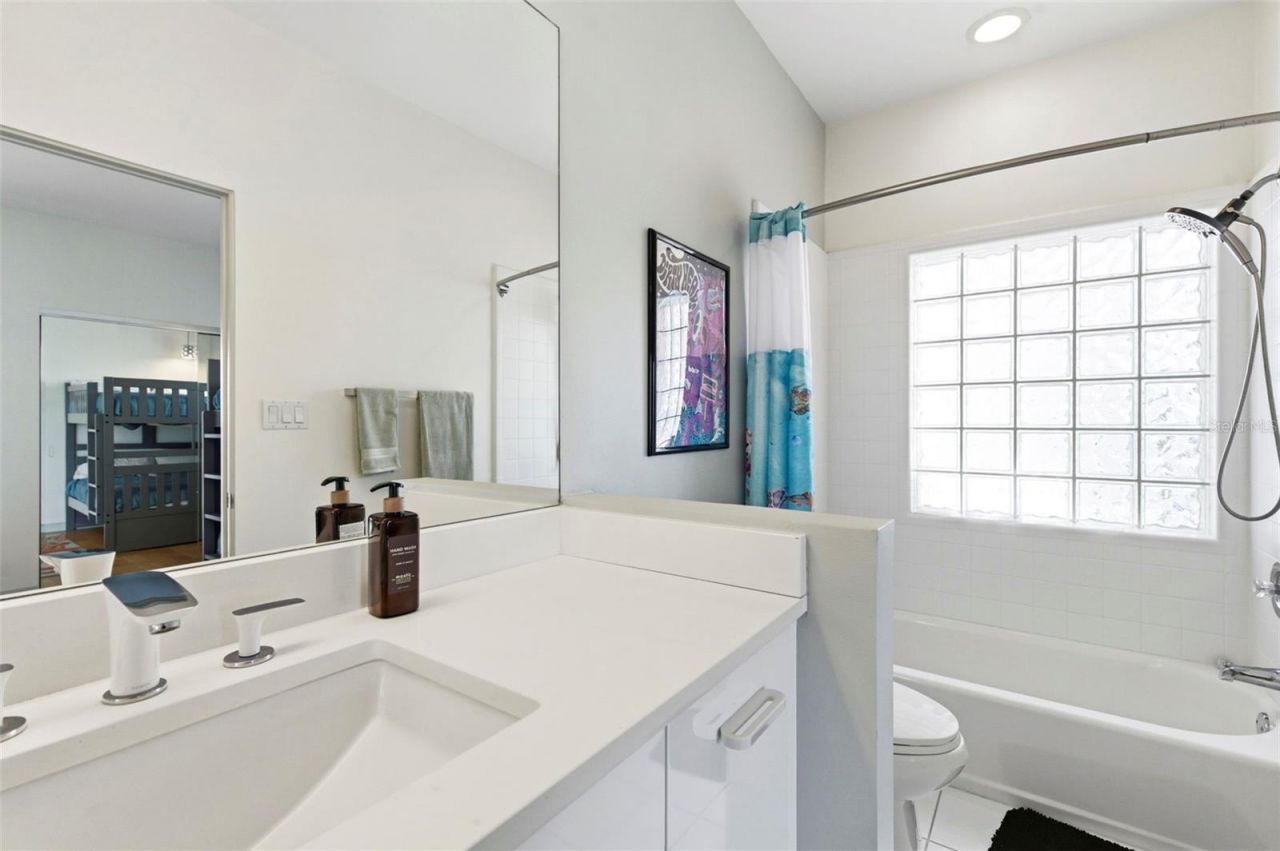 8680 W Gulf Boulevard, Treasure Island, FL 33706 Photo