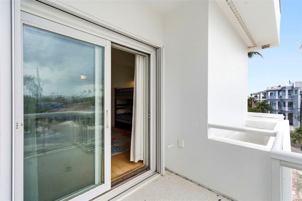 8680 W Gulf Boulevard, Treasure Island, FL 33706 Photo