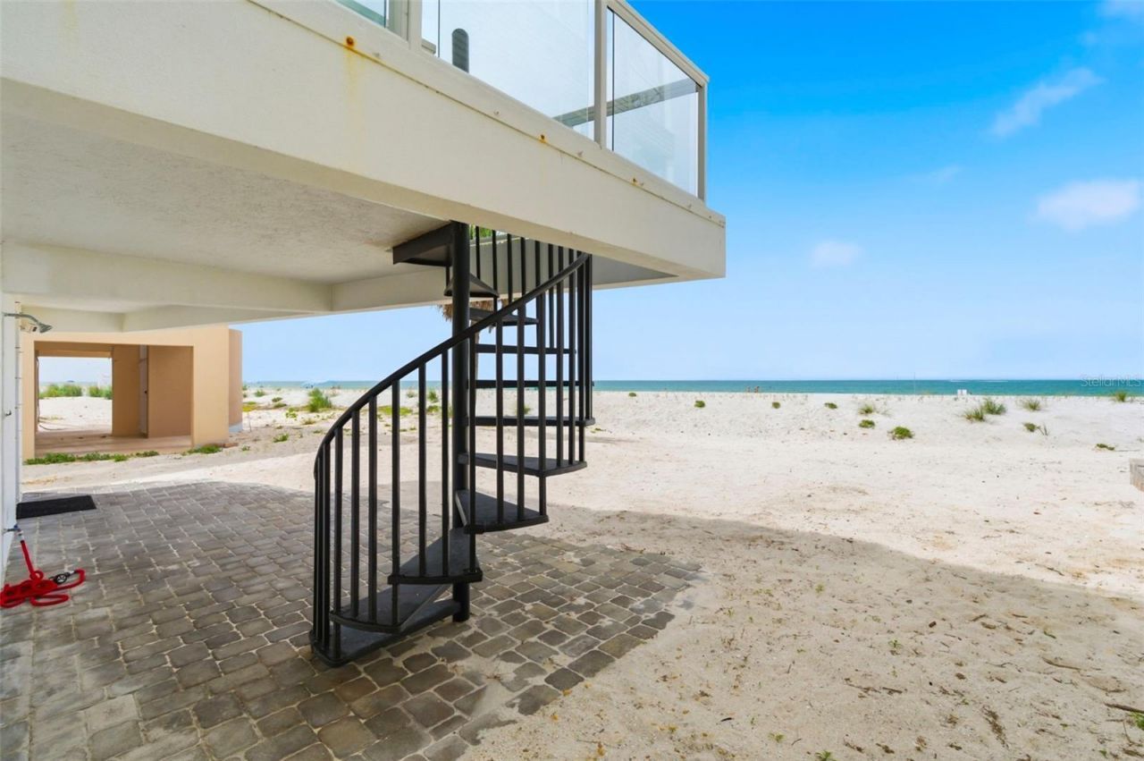 8680 W Gulf Boulevard, Treasure Island, FL 33706 Photo