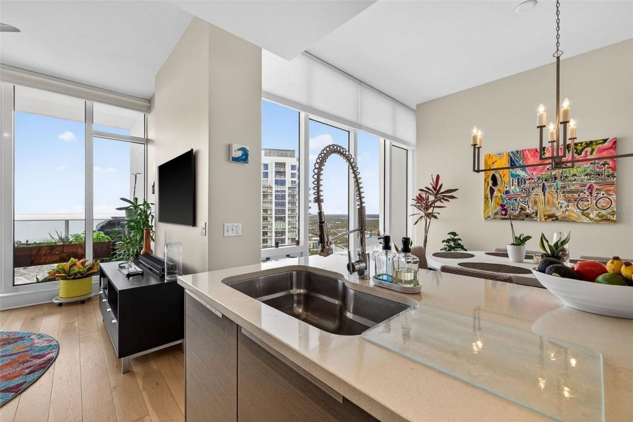 175 1st Street S, Unit 3102, Saint Petersburg, FL 33701 Photo
