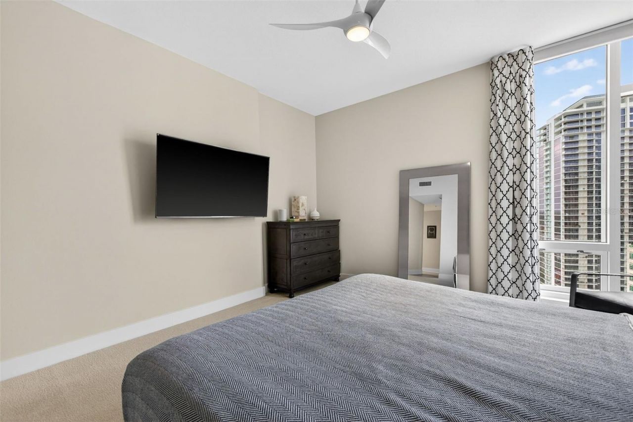 175 1st Street S, Unit 3102, Saint Petersburg, FL 33701 Photo