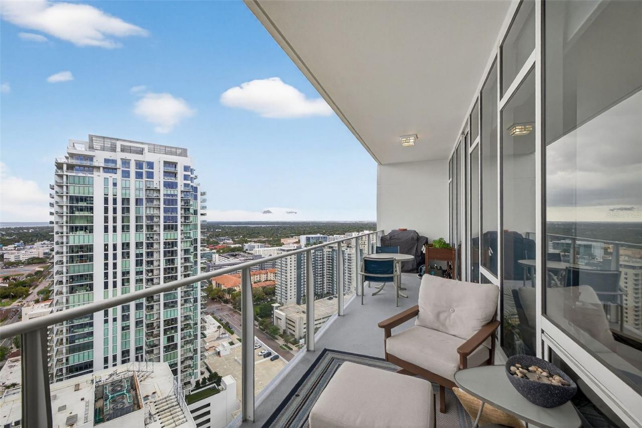 175 1st Street S, Unit 3102, Saint Petersburg, FL 33701 Photo