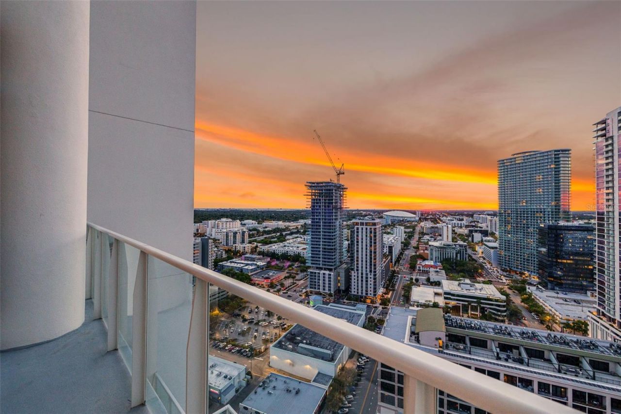175 1st Street S, Unit 3102, Saint Petersburg, FL 33701 Photo