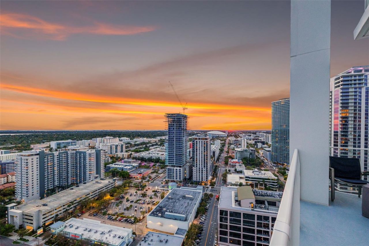 175 1st Street S, Unit 3102, Saint Petersburg, FL 33701 Photo