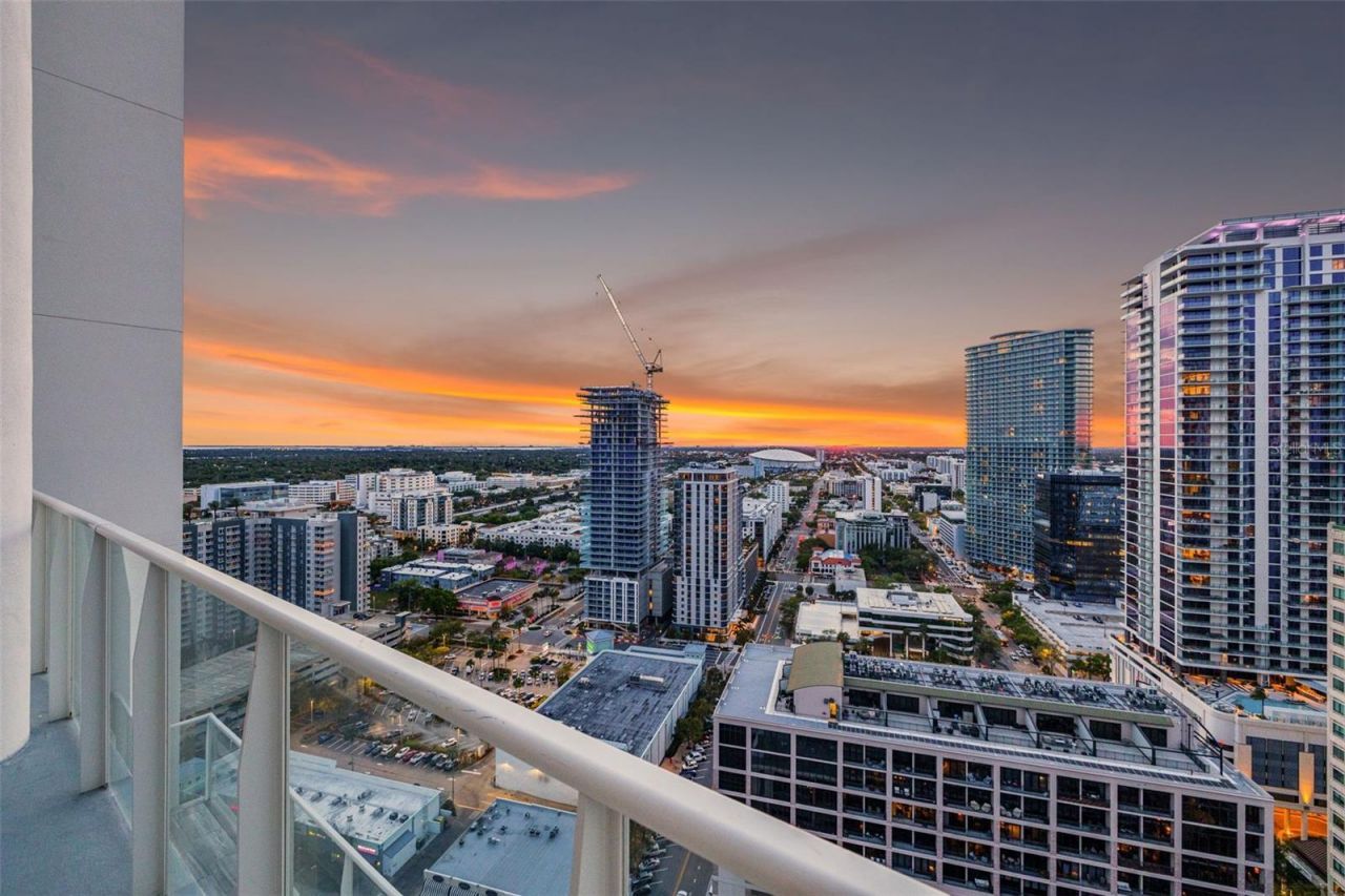 175 1st Street S, Unit 3102, Saint Petersburg, FL 33701 Photo