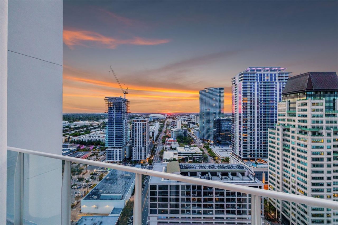 175 1st Street S, Unit 3102, Saint Petersburg, FL 33701 Photo