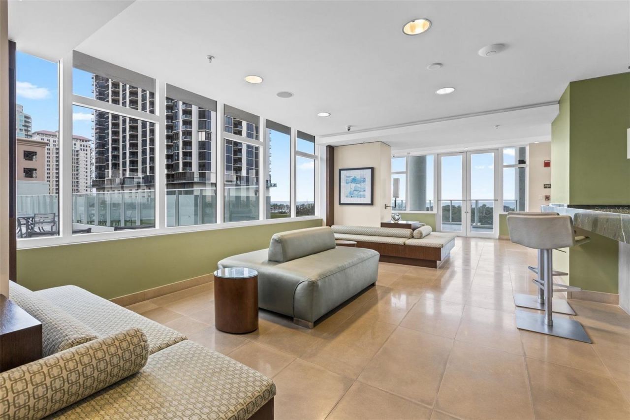 175 1st Street S, Unit 3102, Saint Petersburg, FL 33701 Photo