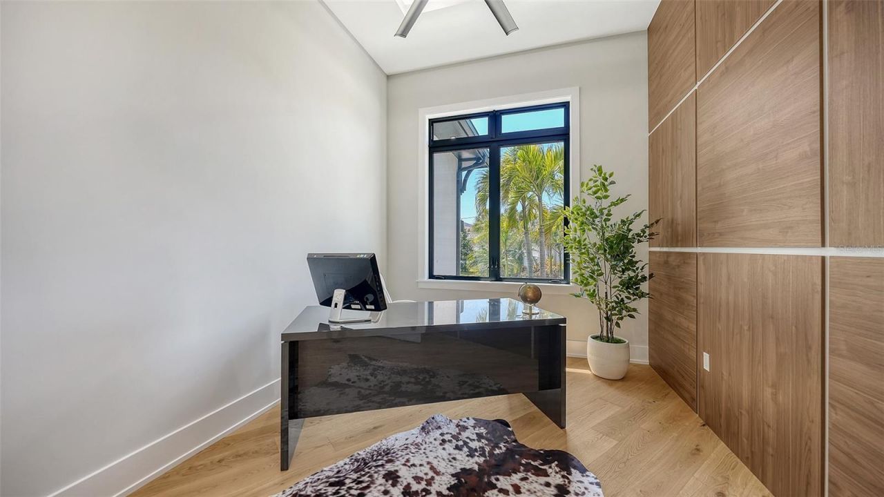 413 Island Circle, Sarasota, FL 34242 Photo