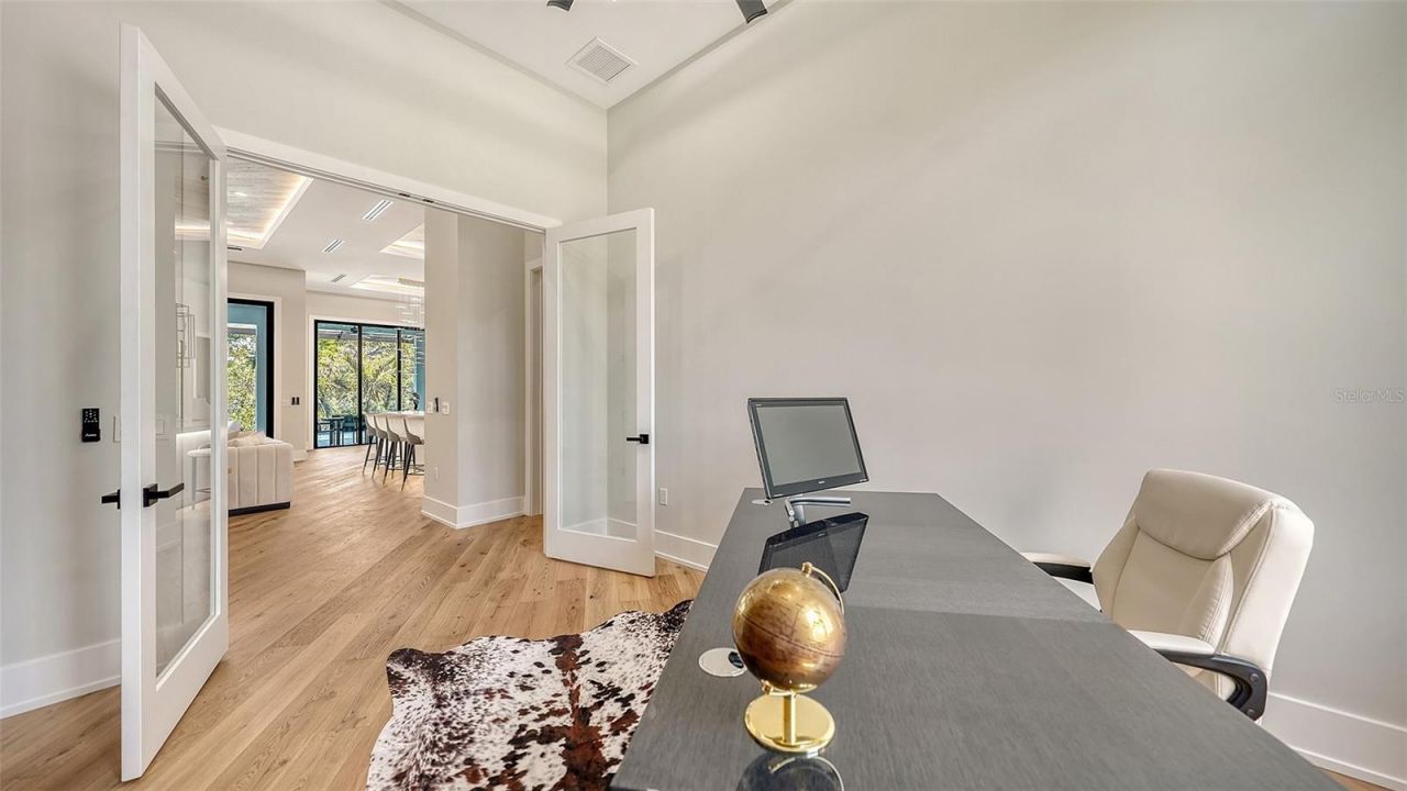 413 Island Circle, Sarasota, FL 34242 Photo