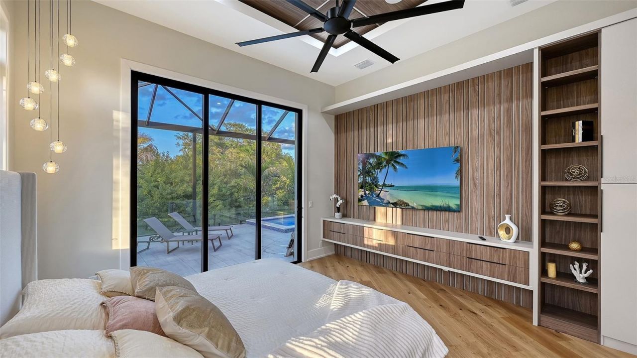 413 Island Circle, Sarasota, FL 34242 Photo