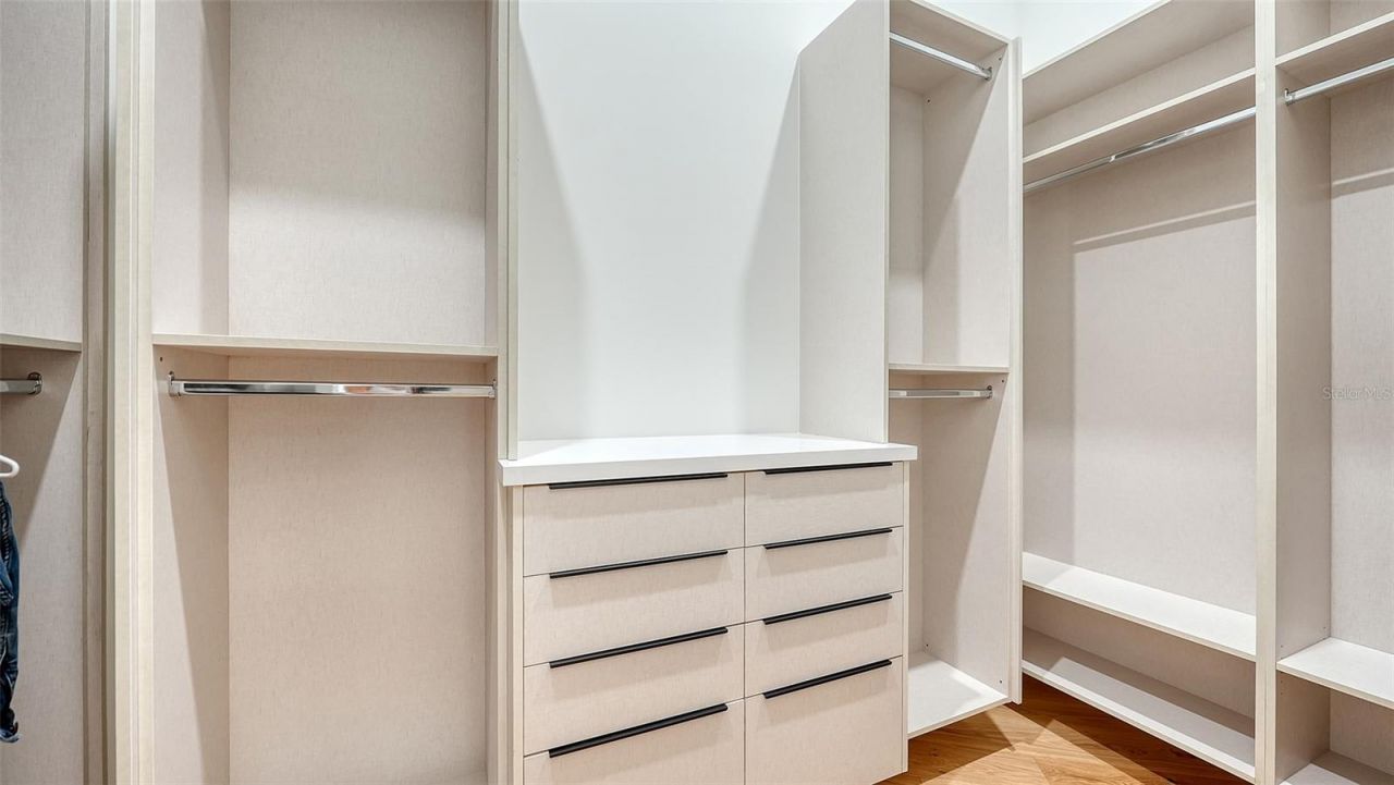 413 Island Circle, Sarasota, FL 34242 Photo