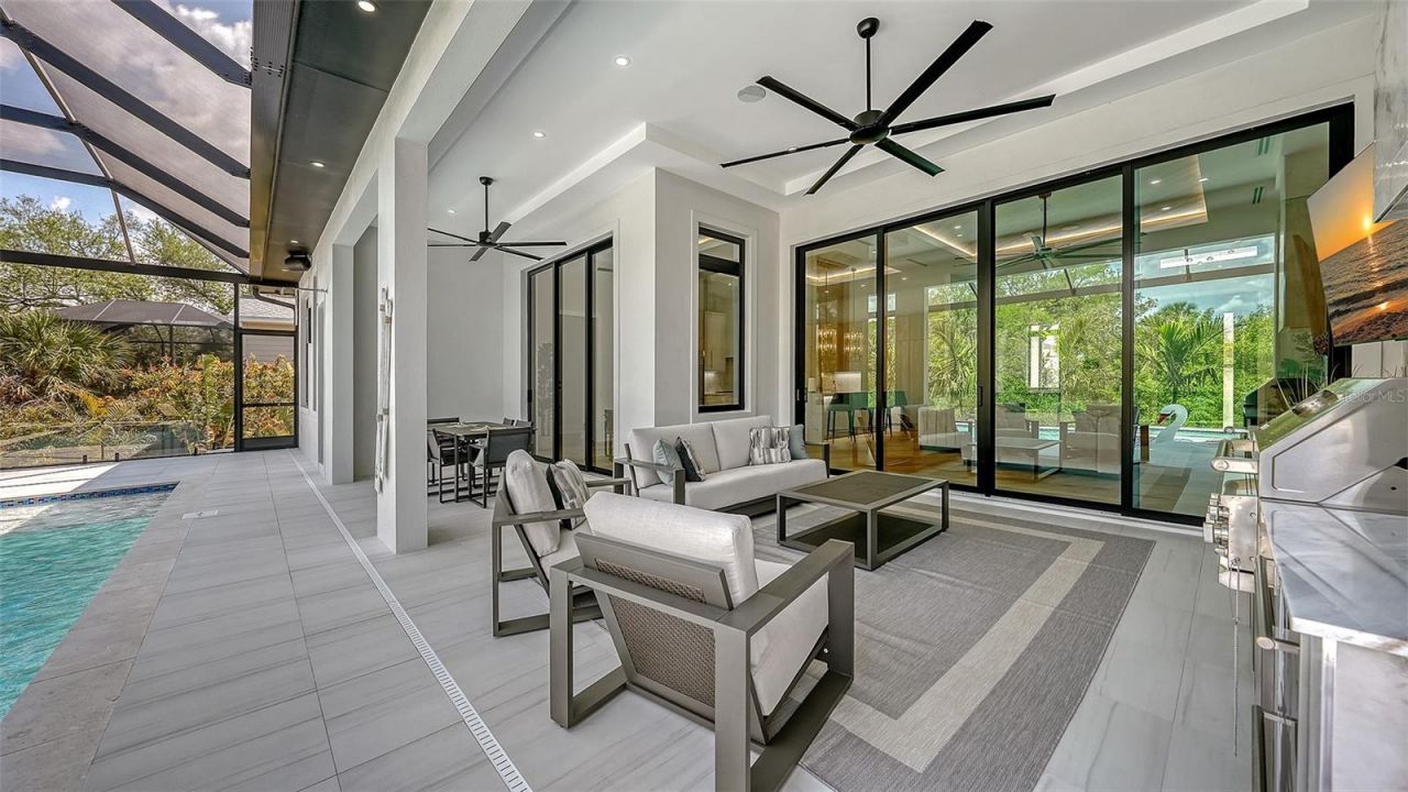 413 Island Circle, Sarasota, FL 34242 Photo