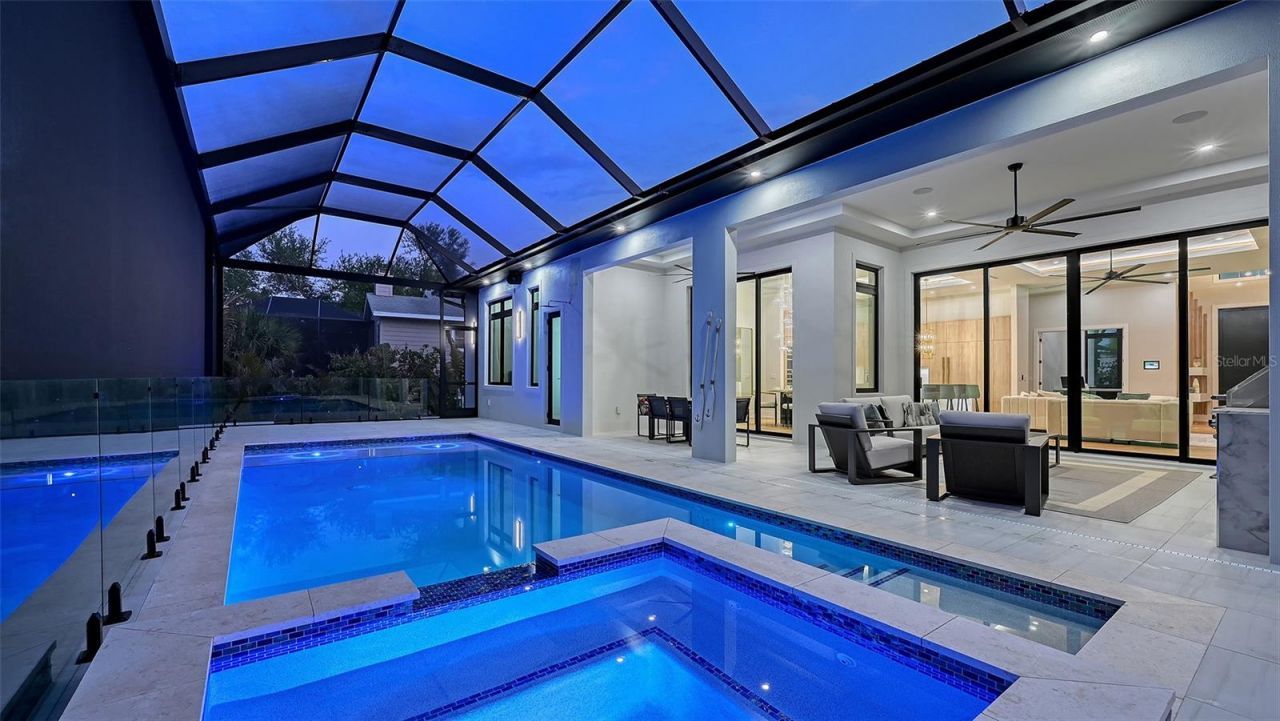 413 Island Circle, Sarasota, FL 34242 Photo