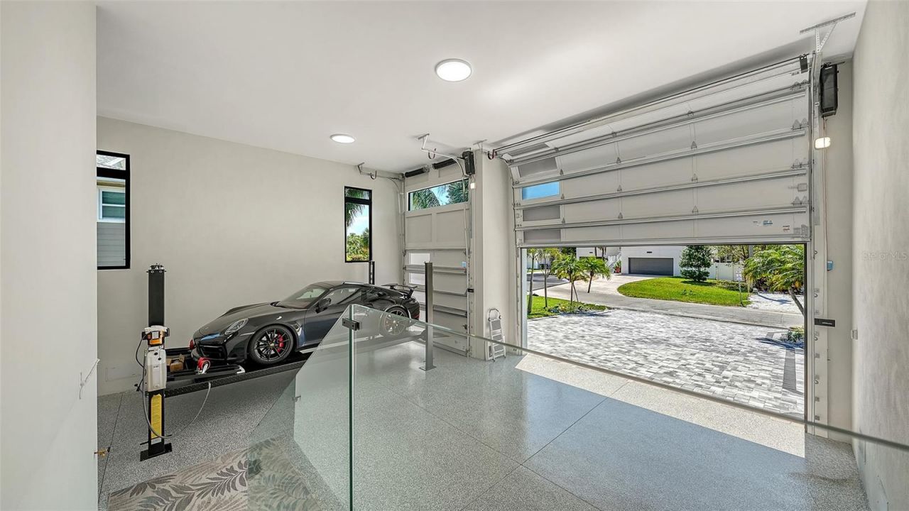 413 Island Circle, Sarasota, FL 34242 Photo