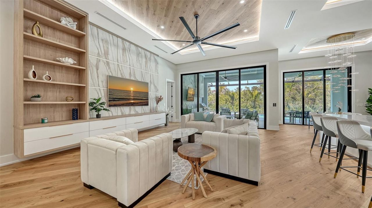 413 Island Circle, Sarasota, FL 34242 Photo