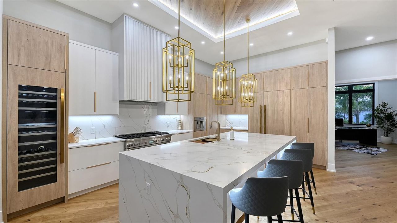 413 Island Circle, Sarasota, FL 34242 Photo