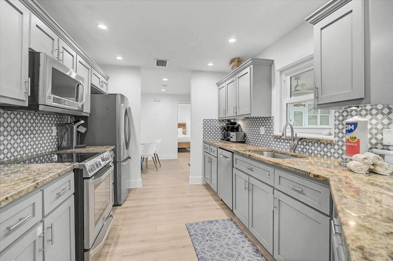 3515 La Paloma Avenue, Sarasota, FL 34242 Photo
