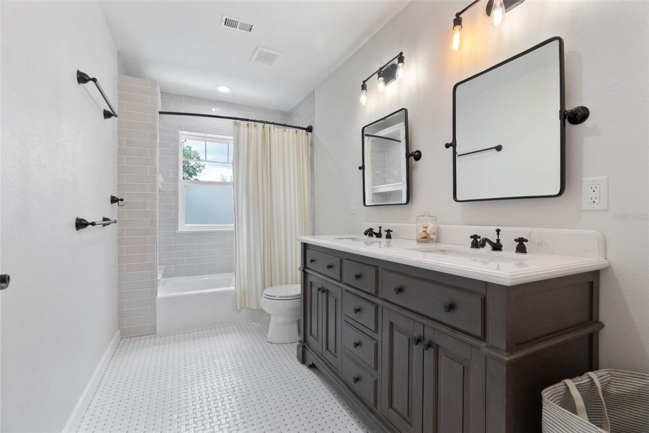 5534 Baybrook Avenue , Orlando, FL 32819 Photo