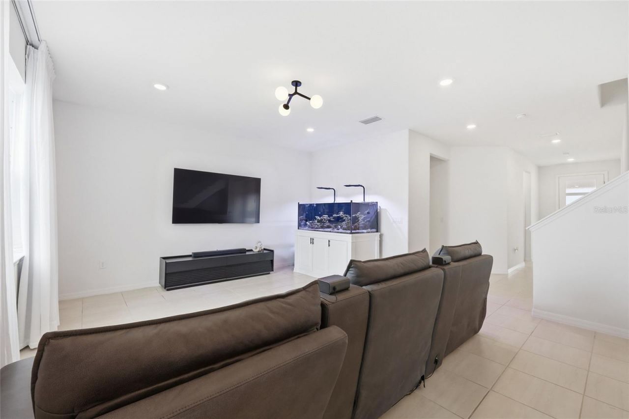 6711 Willow View Avenue , Orlando, FL 32829 Photo