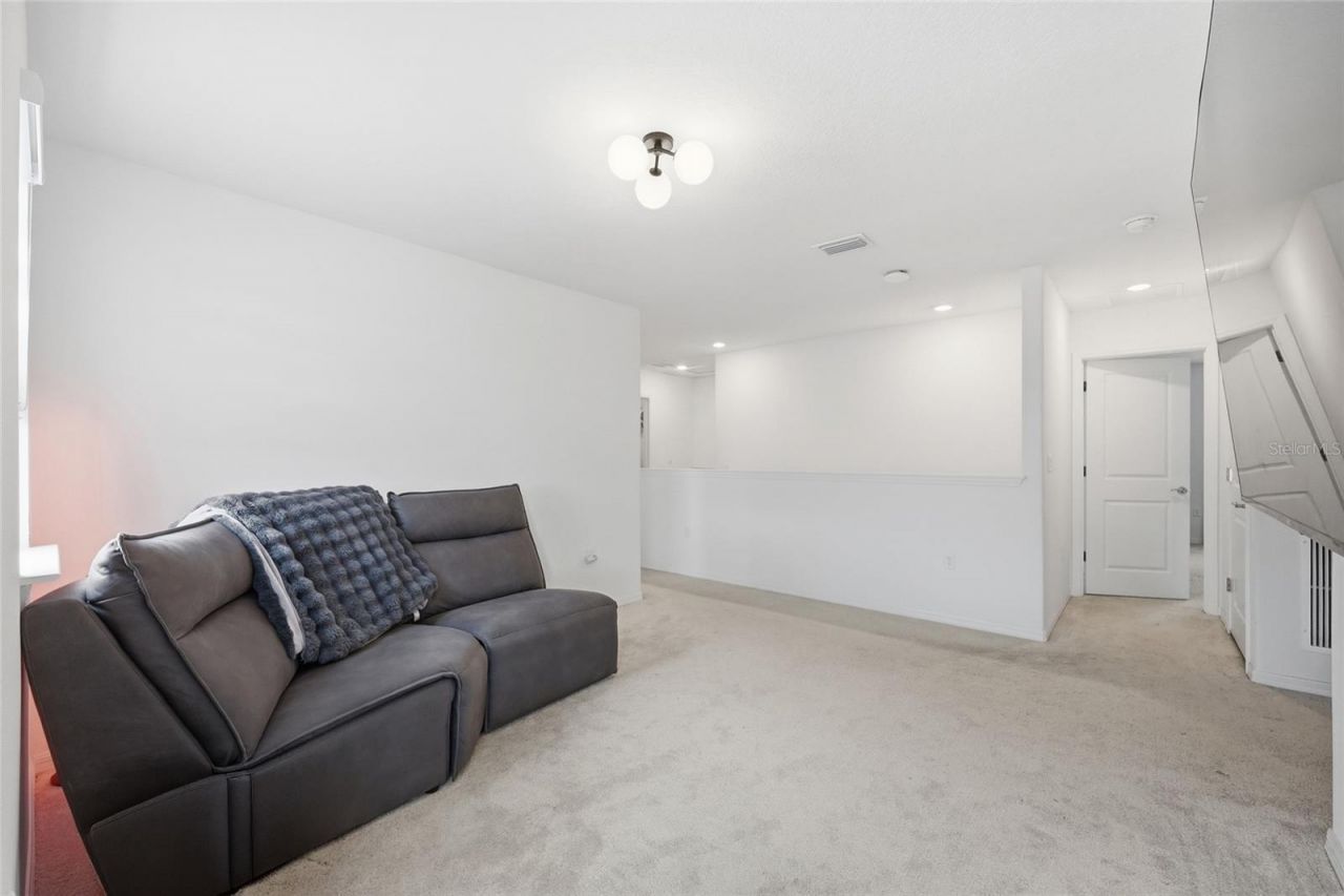 6711 Willow View Avenue , Orlando, FL 32829 Photo