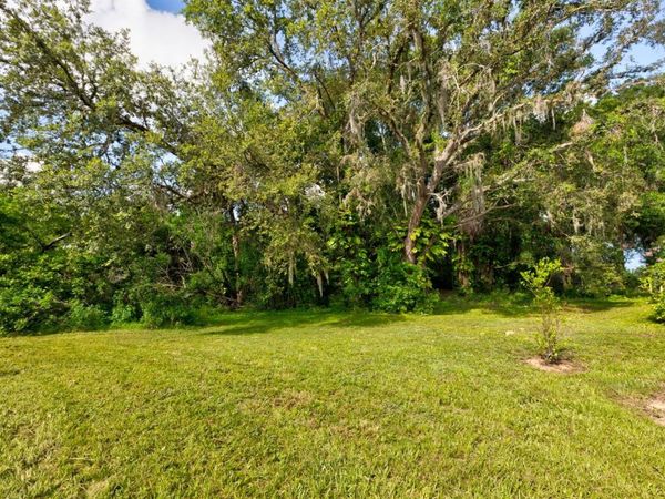 COUNTRY CLUB ROAD , EUSTIS, FL 32726