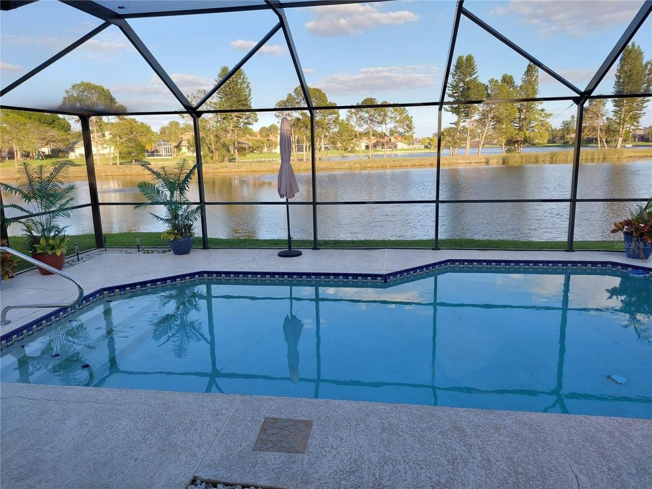 525 Moreno Circle Ne, Saint Petersburg, FL 33703 Photo