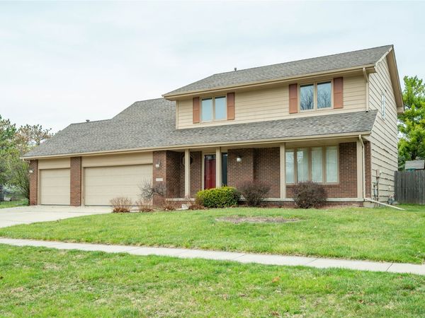 4659 Elm Street , West Des Moines, IA 50265