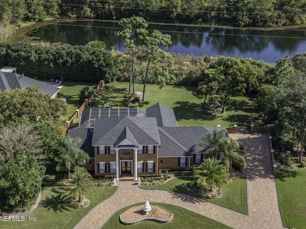 8135 WEKIVA Way, Jacksonville, FL 32256