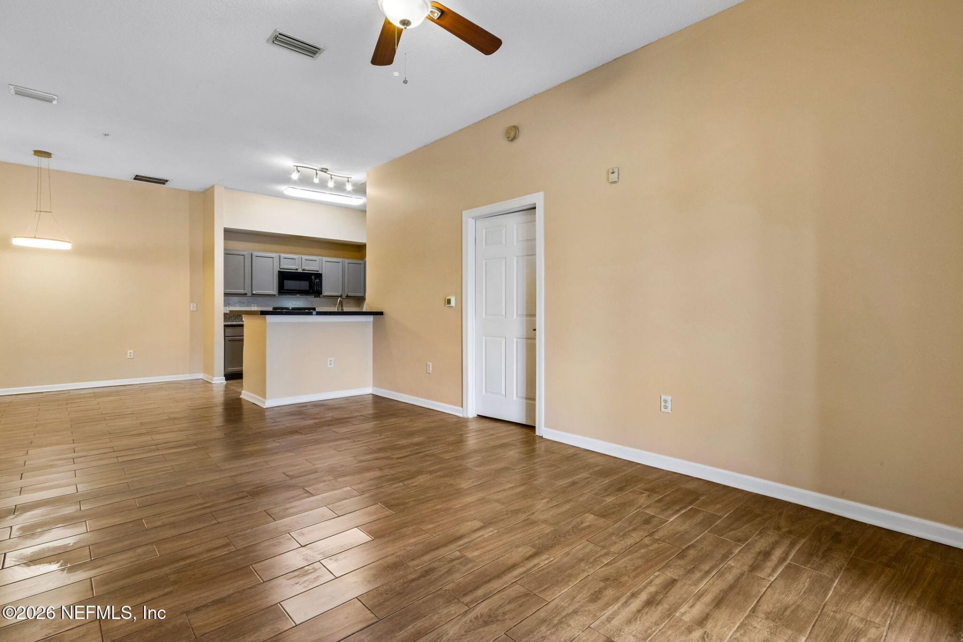 6063 Maggies Circle, Unit 106, Jacksonville, FL 32244 Photo