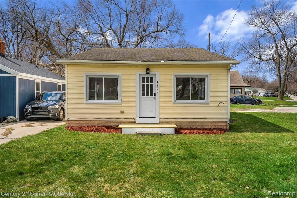 4399 2nd Street , Frenchtown Township, MI 48166 Main Photo