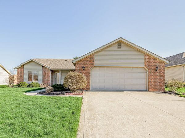 279 S Eagle Glen Trail, Columbia City, IN 46725