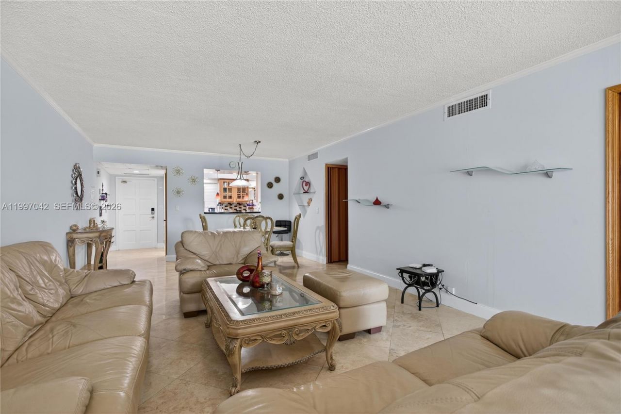 2671 S Course Dr, Unit 206, Pompano Beach, FL 33069 Photo